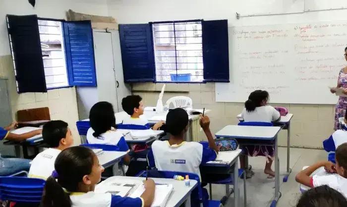 Educação básica no Brasil: aprendizagens ainda abaixo dos níveis de 2019