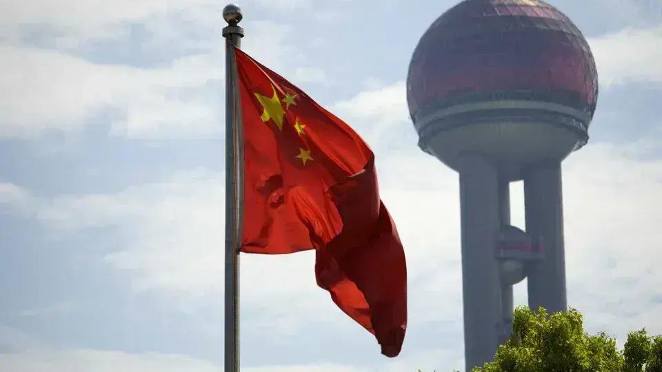 Exportações da China crescem 12,4% em março, superando expectativas