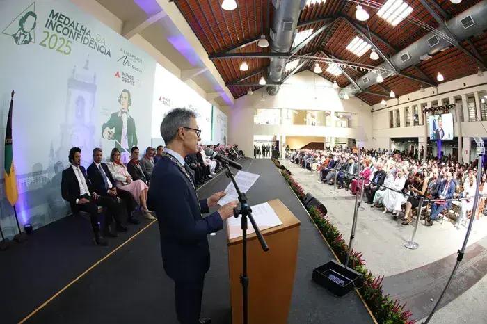 Governador Romeu Zema ressalta liberdade em cerimônia da Medalha da Inconfidência