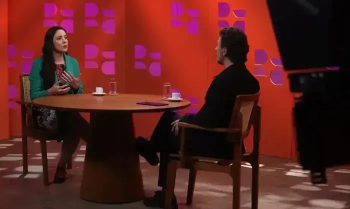 Juliana Dal Piva detalha investigações sobre a família Bolsonaro no programa DR com Demori