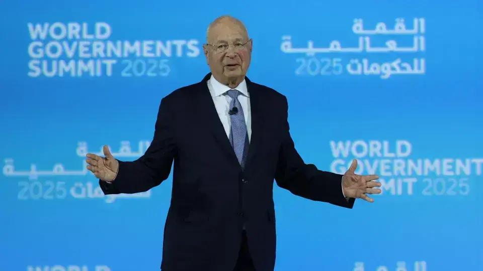 Klaus Schwab renuncia ao cargo de presidente do Fórum Econômico Mundial