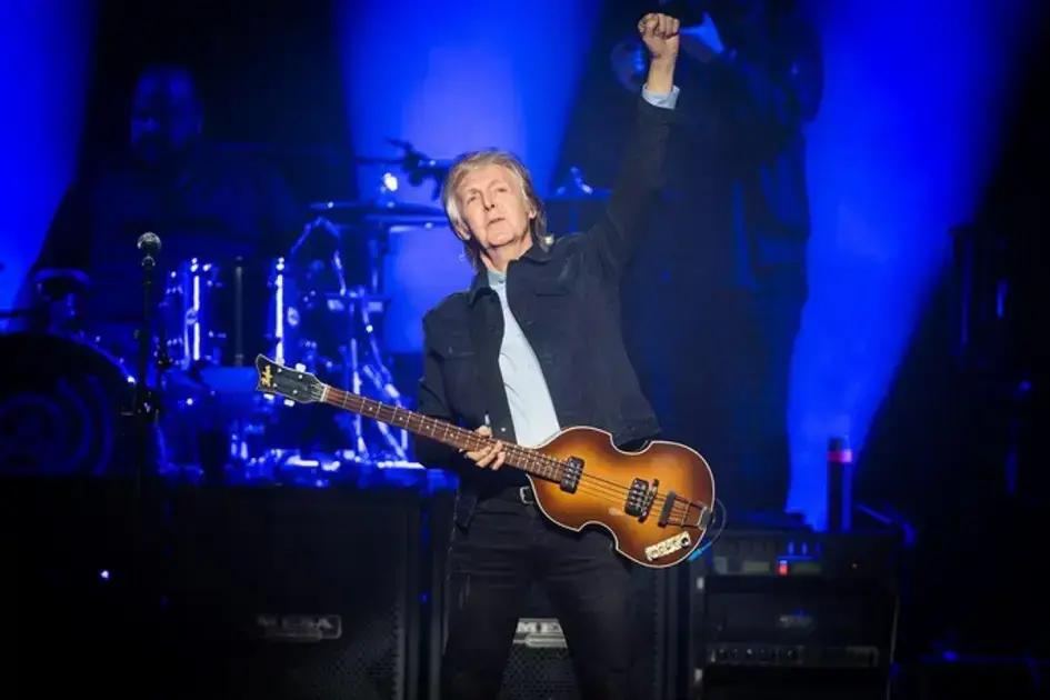 Paul McCartney divierte fãs com foto de coelho na Páscoa