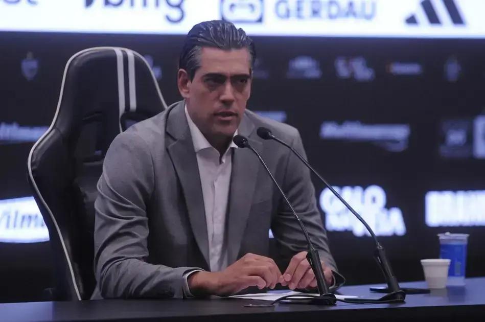 Paulo Bracks responde a críticas sobre montagem do elenco do Atlético-MG
