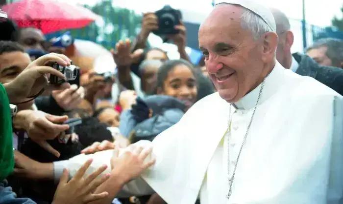 TV Brasil exibe programa especial sobre o legado do Papa Francisco neste sábado