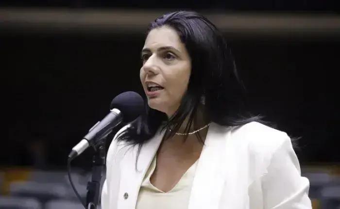 Câmara aprova projeto que inclui autistas como dependentes de policiais no DF