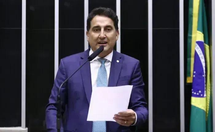 Câmara aprova projeto que proíbe uso de recursos públicos para monitoramento