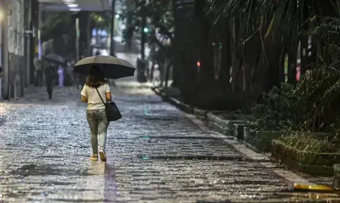 Chuva e queda de temperatura marcam o Dia das Mães no Brasil, avisa Inmet