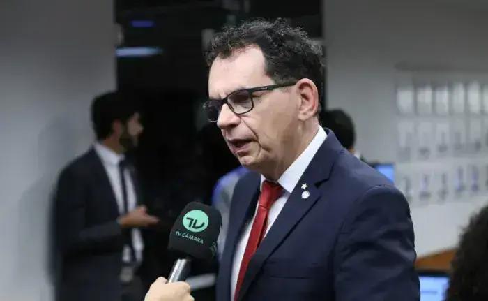 Comissão debate violência contra jornalistas e liberdade de imprensa