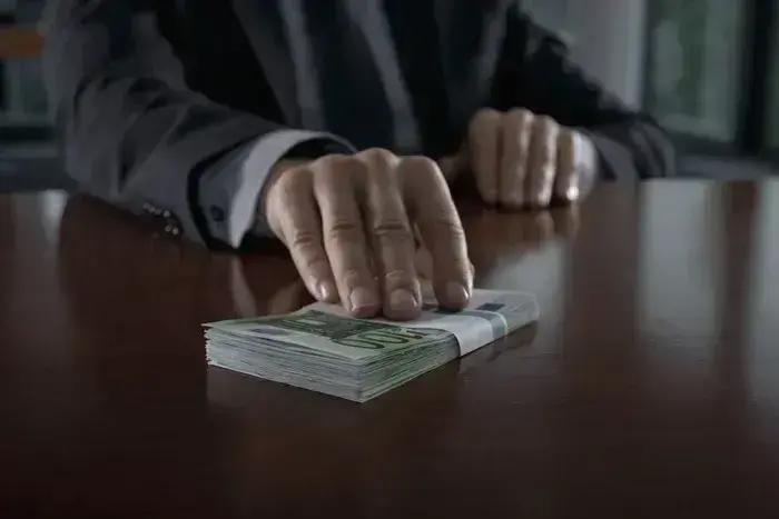 Corrupção é identificada como o maior desafio do Brasil, revela pesquisa da AtlasIntel