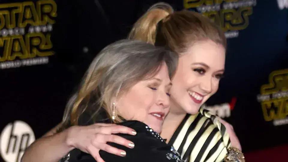Filhos de Billie Lourd revivem a Princesa Leia no Dia Star Wars