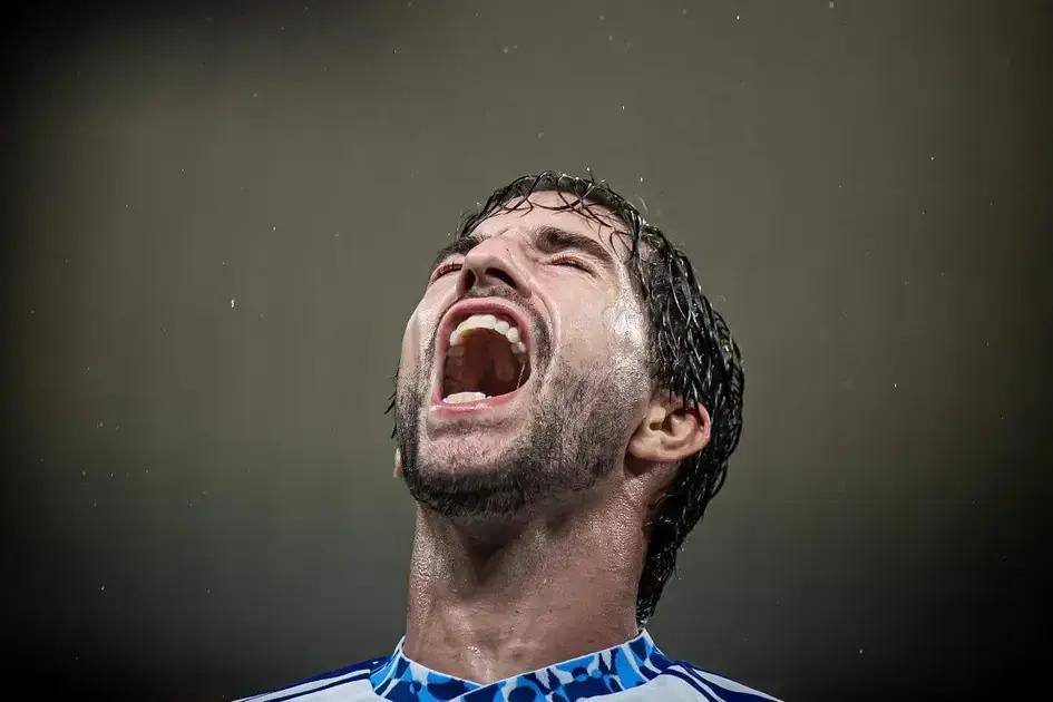 Lucas Silva desabafa em homenagem ao Cruzeiro: 'Amo este clube'