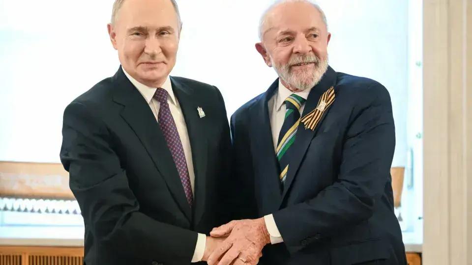 Lula critica protecionismo durante viagem à Rússia e foca em comércio internacional