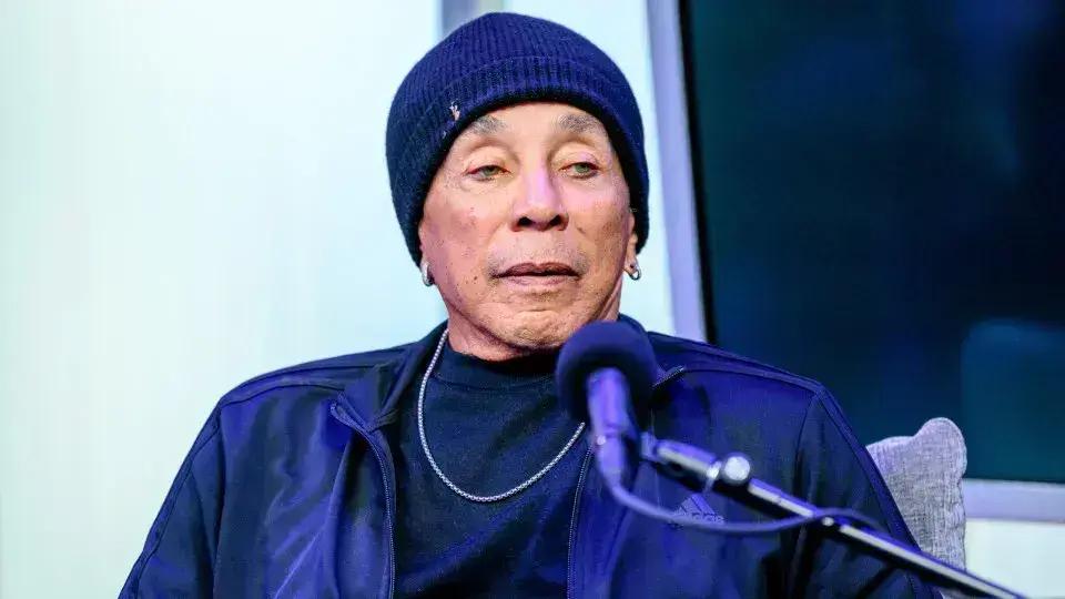 Smokey Robinson enfrenta acusações de estupro e assédio sexual por ex-funcionárias