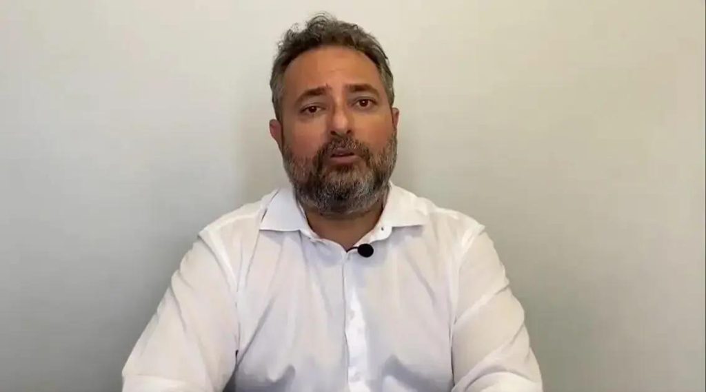 Alexandre Mattos é apresentado no Santos e fala sobre sua saída do Cruzeiro