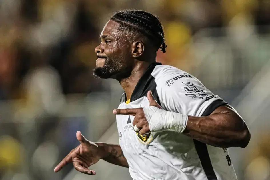 Amazonas vence Athletic em duelo crucial e complica situação na Série B