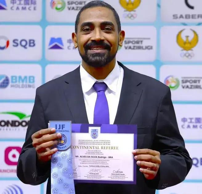 Árbitro de Ipatinga conquista certificação internacional em Judô