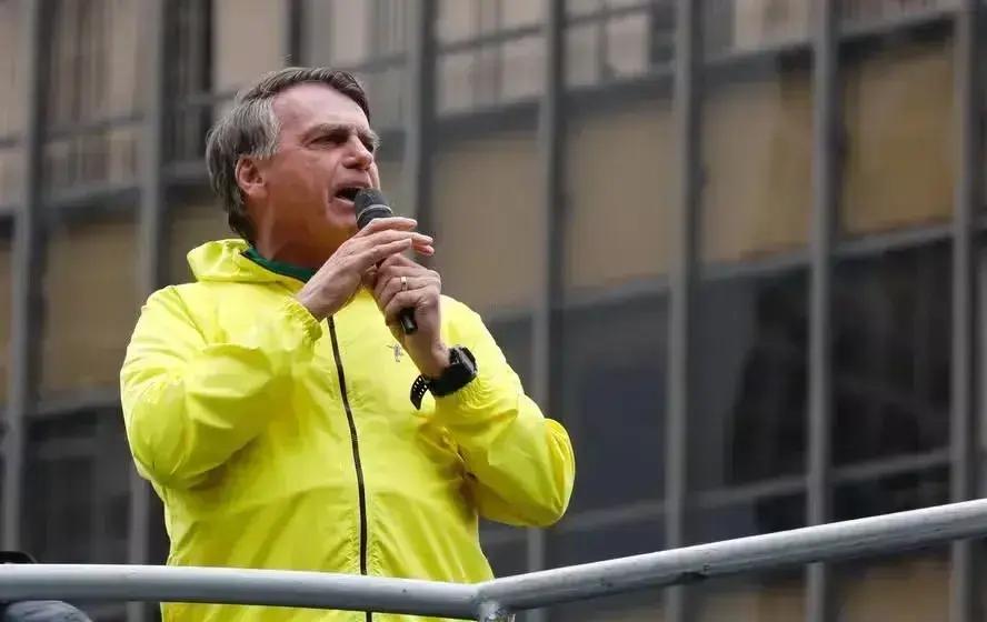 Bolsonaro desembarca em São Paulo para protesto na Paulista neste domingo