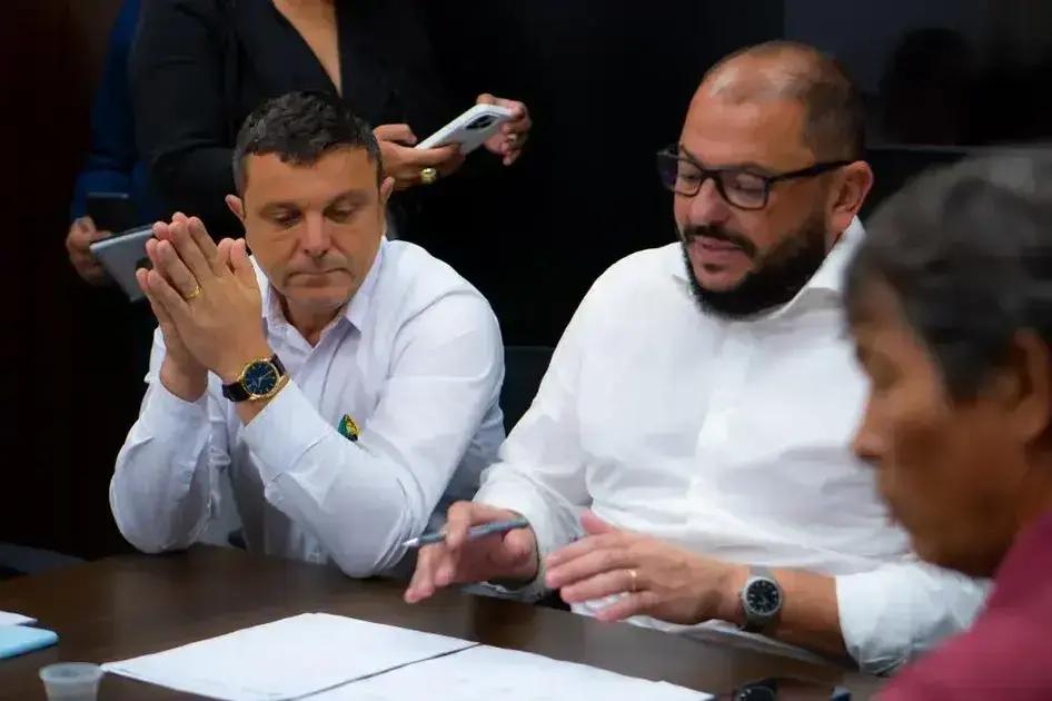 Câmara de Timóteo exige melhorias na saúde e revisão de contrato