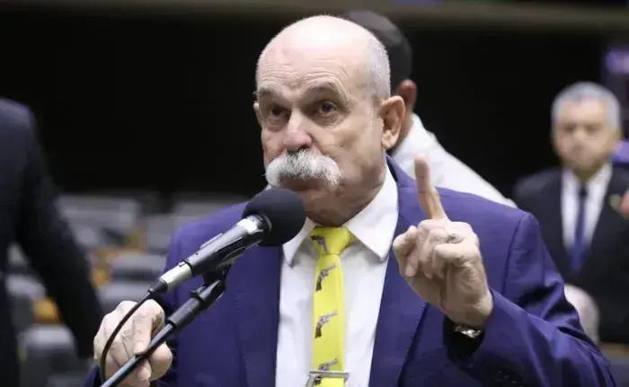 Câmara debate projeto que aumenta pena por tráfico de crack