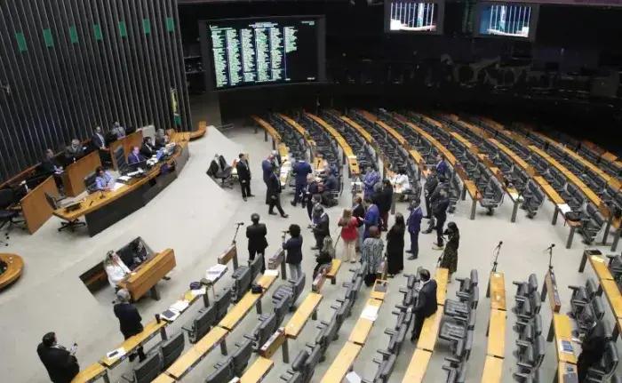 Câmara dos Deputados se reúne para votar importantes acordos internacionais