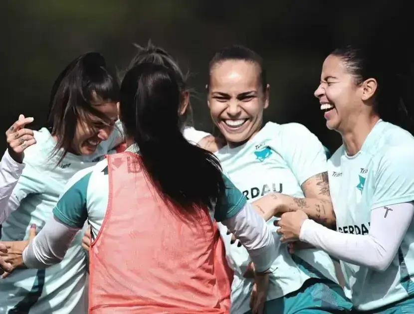 Cruzeiro busca confirmar liderança enfrentando 3B da Amazônia no Brasileirão Feminino