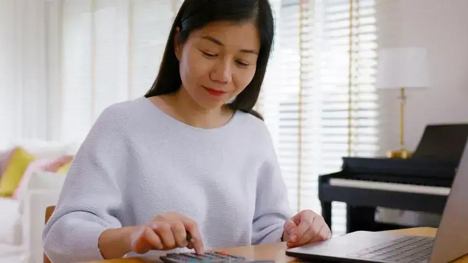 Estudantes de novembro e dezembro recebem hoje parcela do Pé-de-Meia