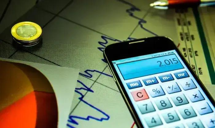 Expectativa do Mercado Eleva Crescimento Econômico para 2,2% em 2025