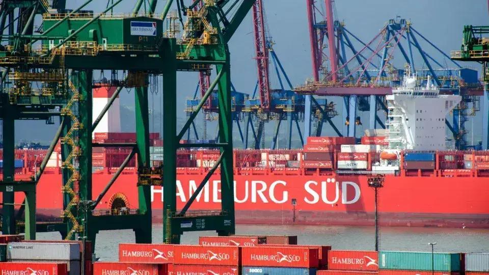 Exportações do Japão sofrem queda pela primeira vez em 8 meses
