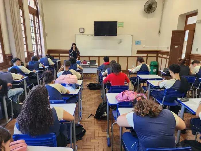 Governo de Minas realiza terceiro teste de redação para o Enem nesta quarta-feira