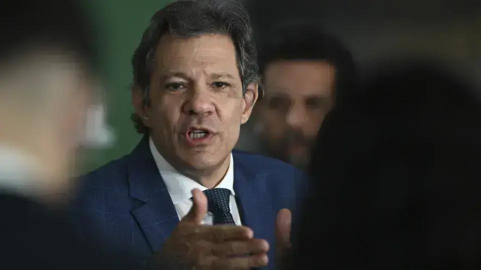Haddad defende diálogo entre Executivo e Congresso para evitar crises institucionais