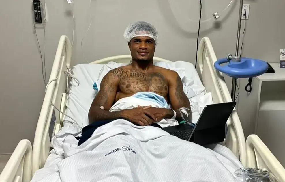 Jamerson, do Vitória, se pronuncia após lesão grave contra o Cruzeiro