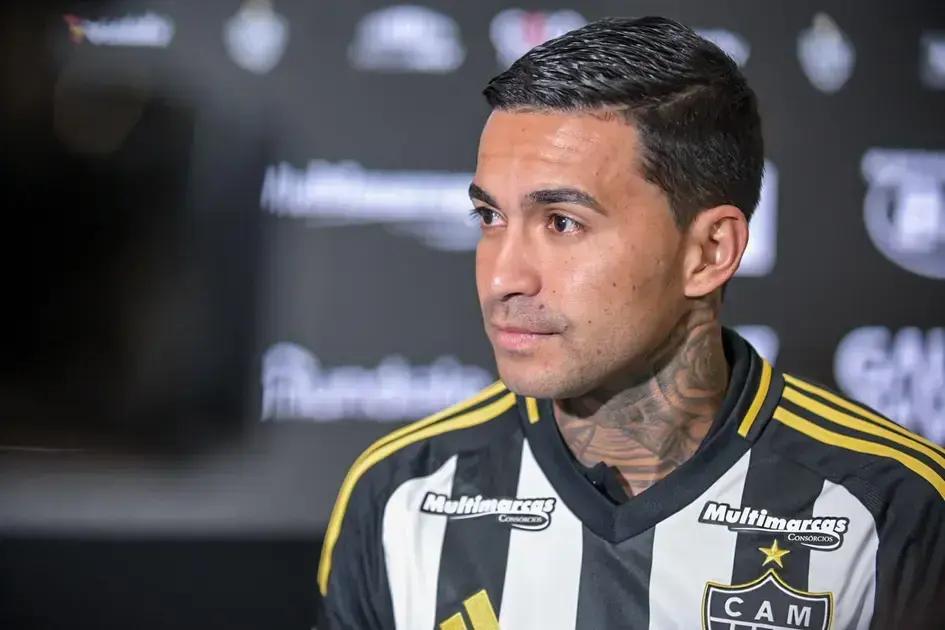 Kleber 'Gladiador' torce contra Dudu no Atlético e opina sobre carreira