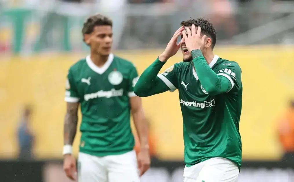 Palmeiras tem chances desperdiçadas em estreia contra o Porto