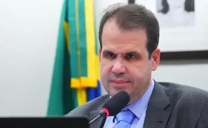 Câmara aprova projeto que exige informações sobre ciclomotores ao consumidor