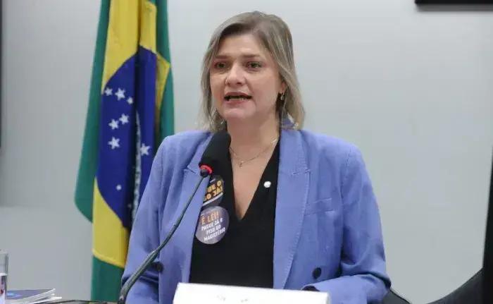 Câmara dos Deputados aprova programa para combater a evasão escolar