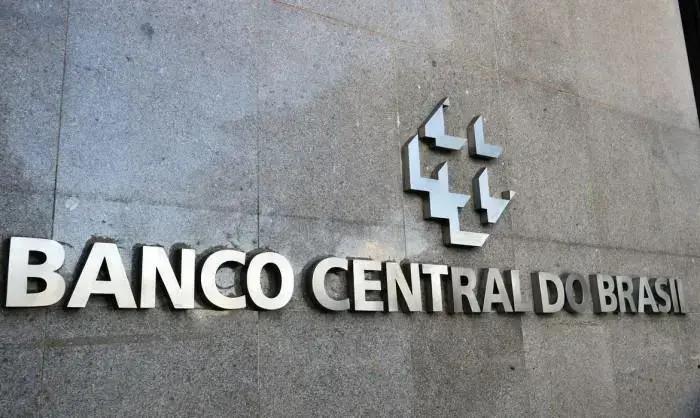 Expectativas do Mercado para Inflação, PIB, Selic e Dólar se Mantêm