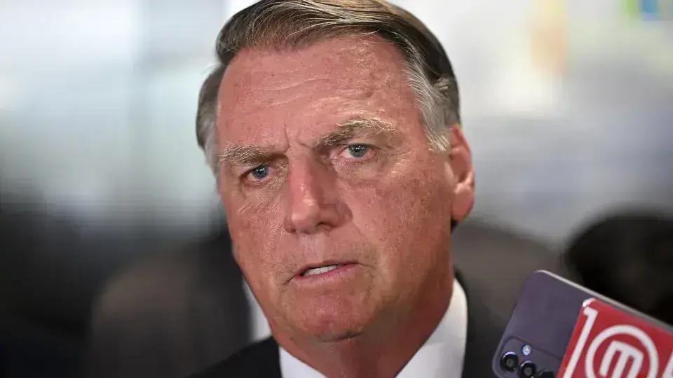 Fazenda prevê despesas de R$ 76,5 bi em 2026 como herança de Bolsonaro