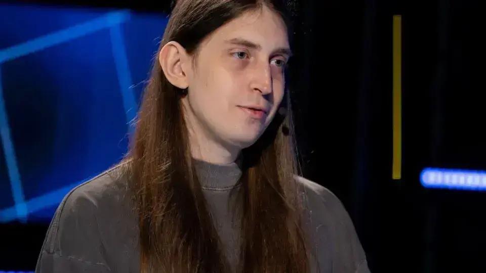 Hacker é preso por vazar dados do youtuber Felca e acessar sistemas públicos