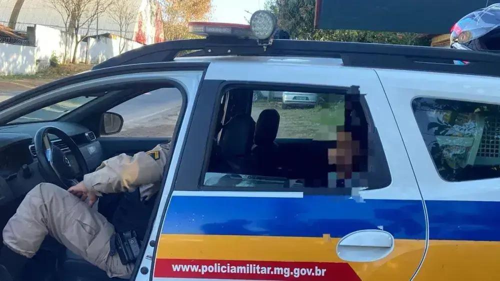 Polícia Militar conduz aluno autista após crise em escola de Timóteo