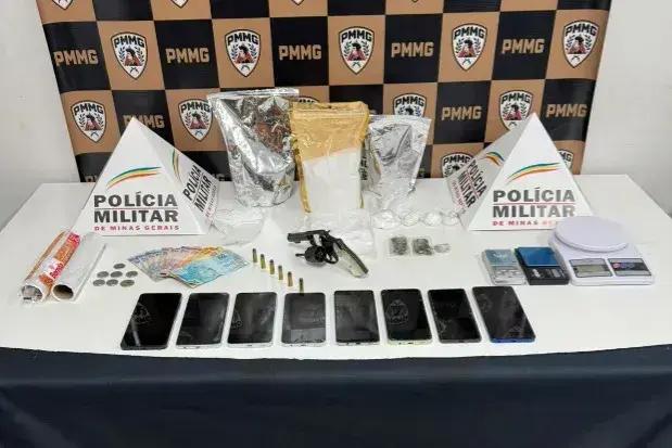 Polícia Militar realiza apreensão de 2 kg de cocaína e detém quatro suspeitos em Coronel Fabriciano