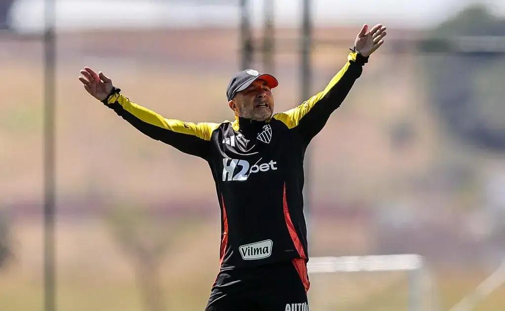 Sampaoli deixa trio de jovens fora do clássico Atlético e Cruzeiro