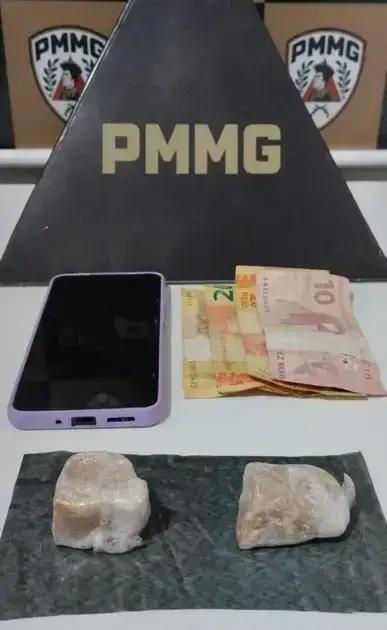 Timóteo: jovem é flagrada com crack durante operação policial