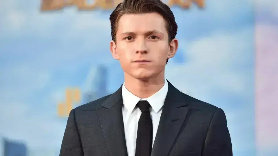 Tom Holland celebra 3 anos de sobriedade: uma nova fase na vida