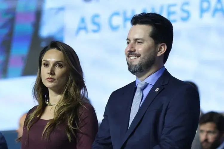 Deputada denuncia ameaça de Simões